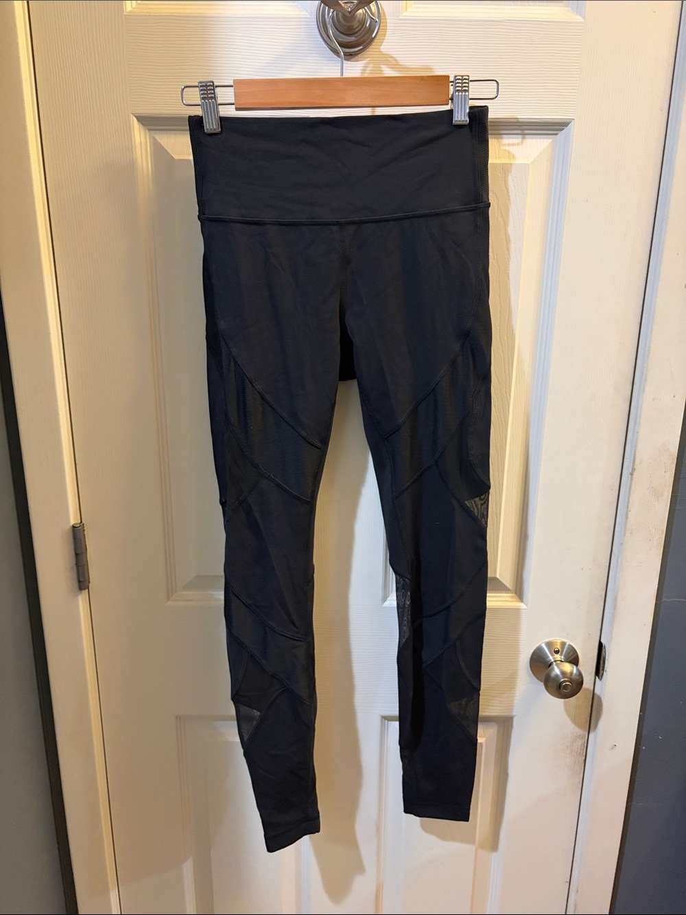 Black Mesh-Panel Lululemon Leggings